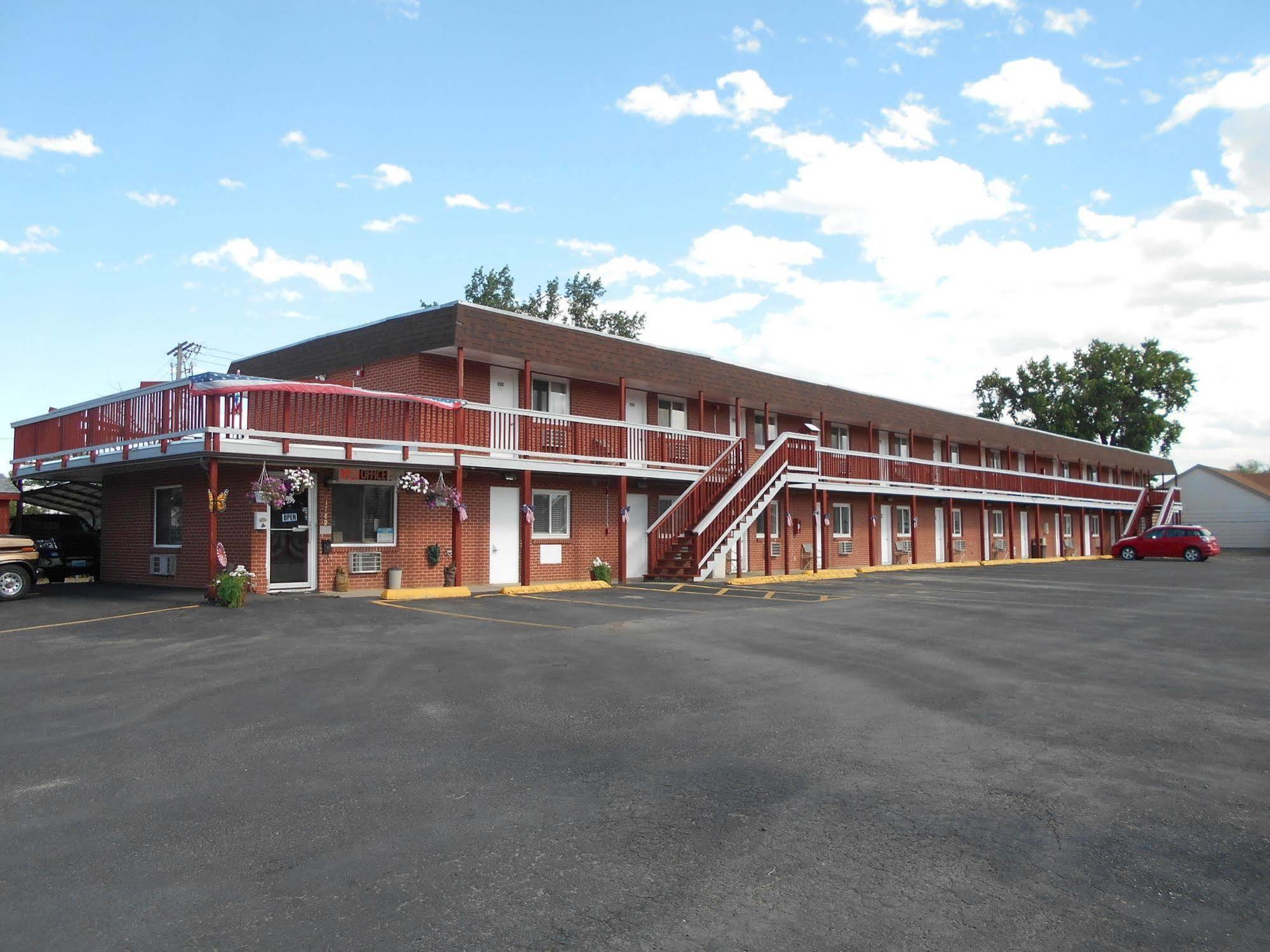 Super Saver Inn Шеридан Экстерьер фото
